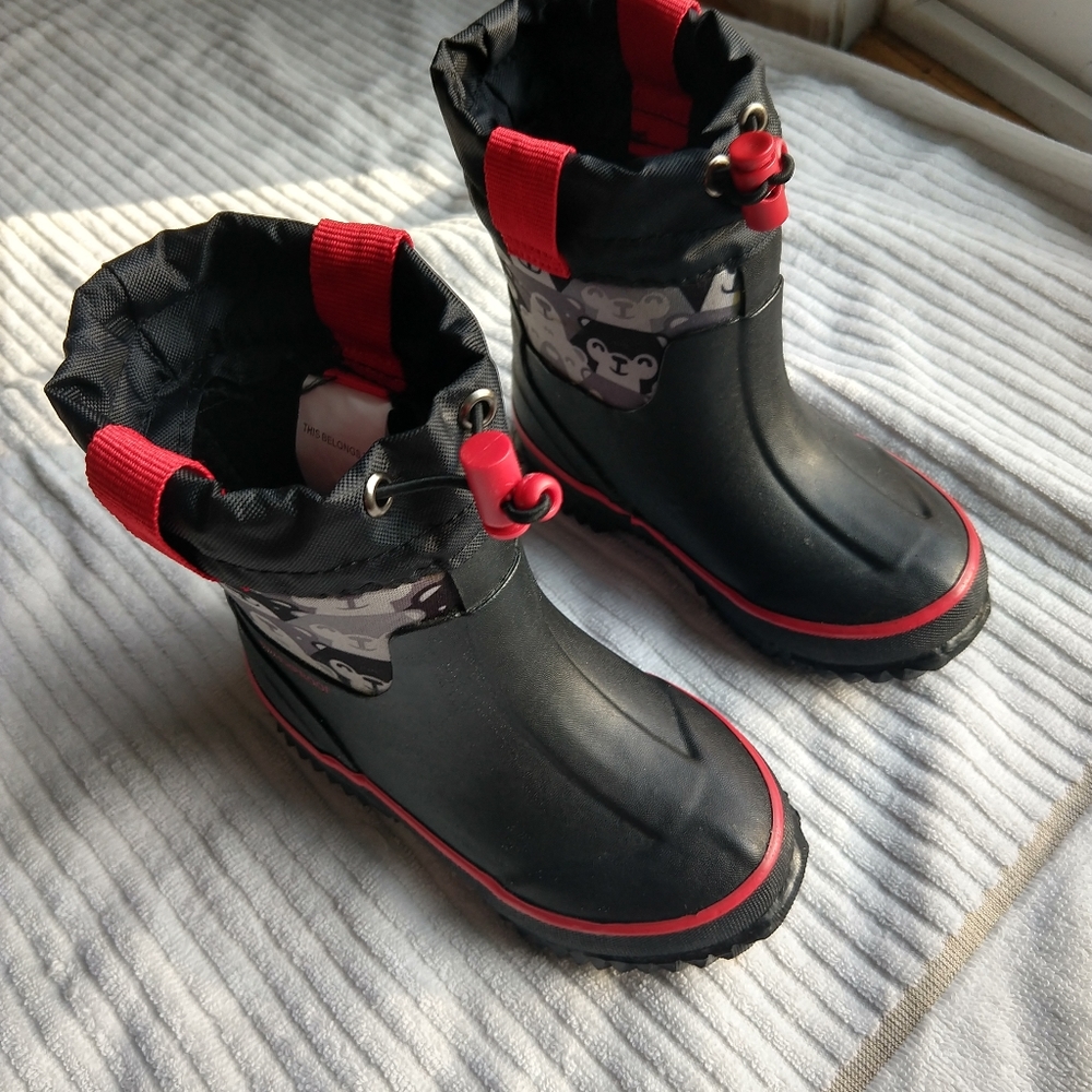 Cat and Jack waterproof rain/winter boots
